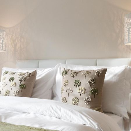 Hurtwood Hotel Peaslake Bagian luar foto