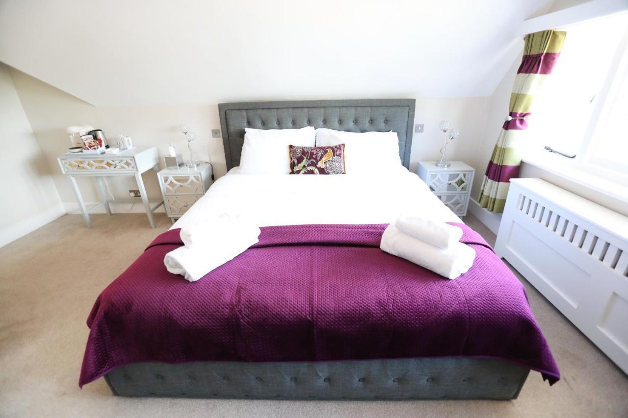 Hurtwood Hotel Peaslake Bagian luar foto