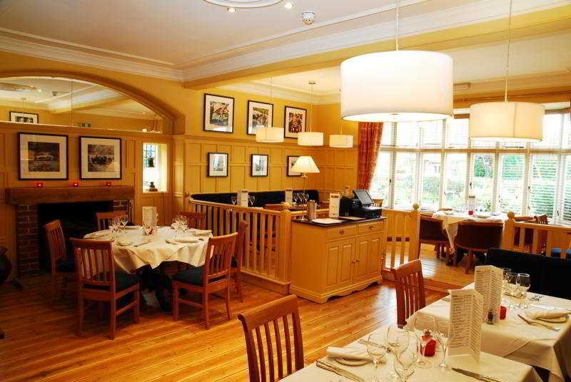 Hurtwood Hotel Peaslake Bagian luar foto